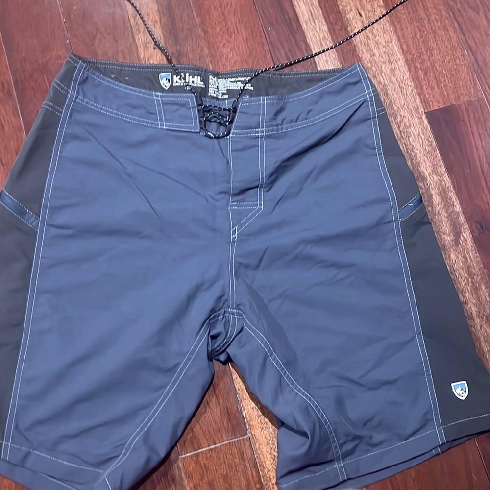 Mens Kuhl board shorts